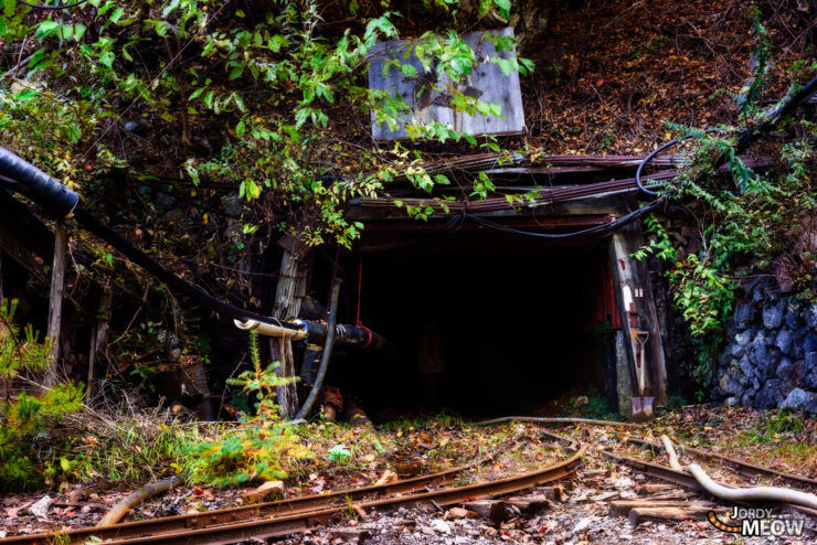 Discovering the abandoned Nichitsu Mine in Japan, a haunting relic of industrial history.