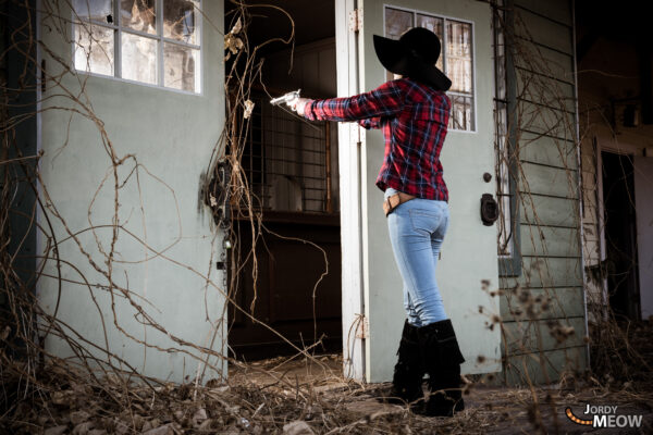 Exploring abandoned Western Village theme park in Japan evokes eerie desolation.